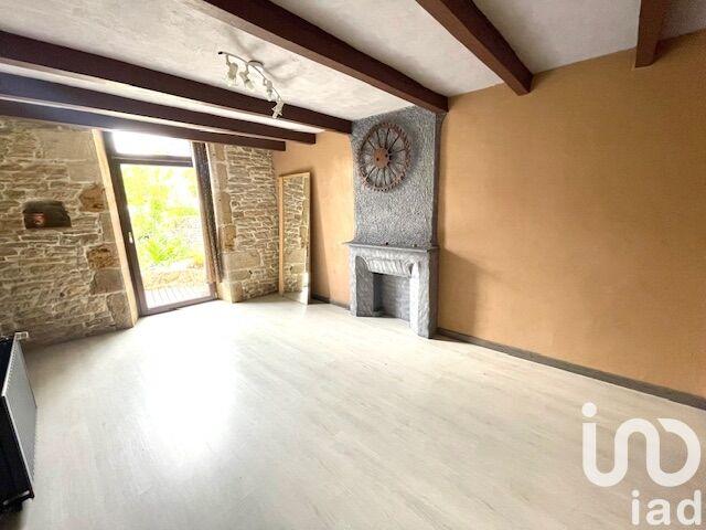 Maison - 104 m² - 4 pièces