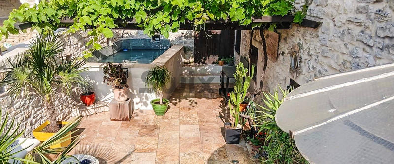 Maison de village - 84 m² - 3 pièces