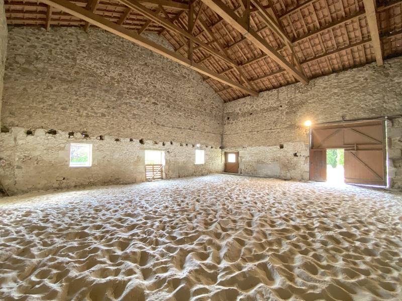 Propriété - 390 m² - 12 pièces