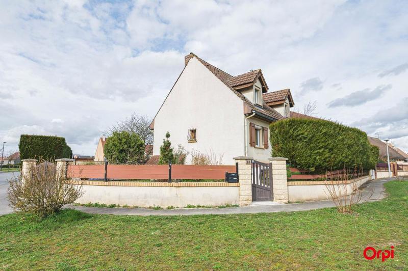 Maison - 91 m² - 4 pièces