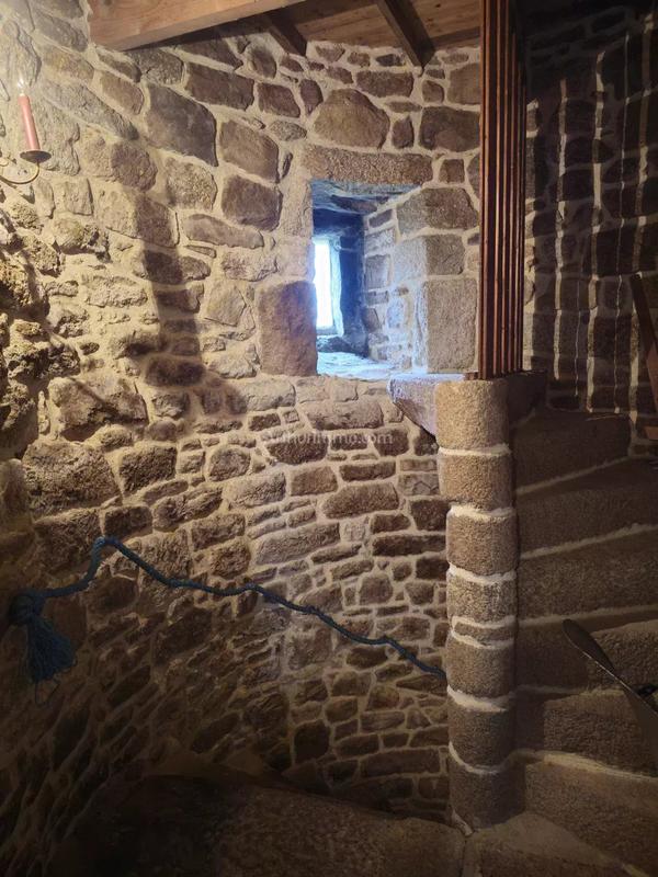 Maison - 204 m² - 8 pièces