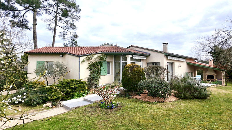 Maison - 105 m² - 5 pièces