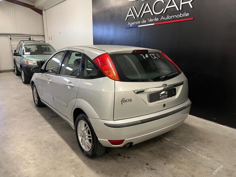 Ford Focus Hatchback 1.6 i 16v 100cv