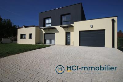 Maison - 165 m² - 6 pièces