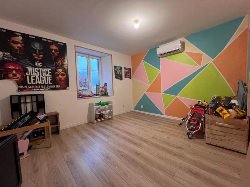 Maison - 105 m² - 6 pièces