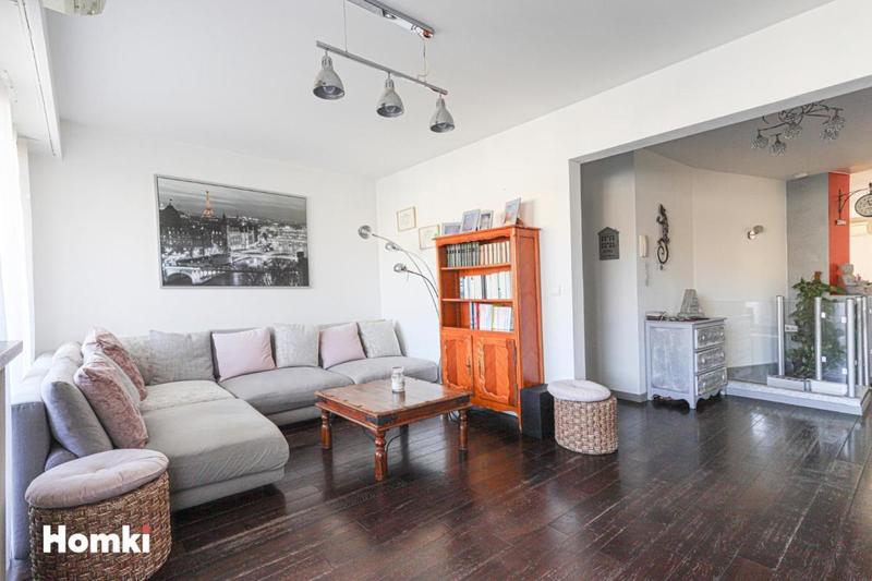 Appartement - 110 m² - 5 pièces