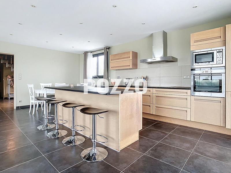 Maison - 125 m² - 5 pièces