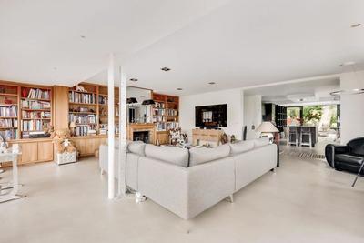 Maison - 236 m² - 6 pièces