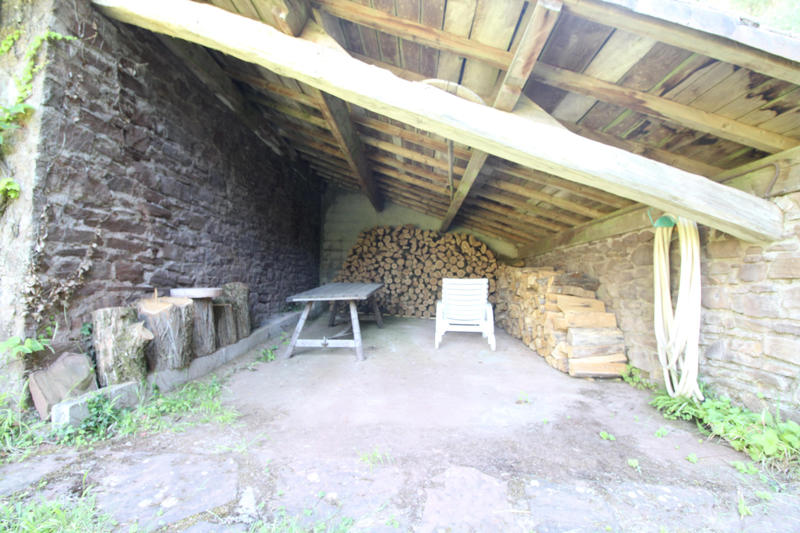 Propriété - 226 m² - 6 pièces