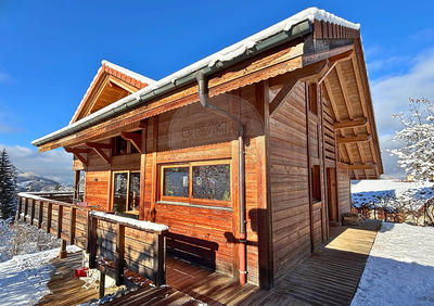 Maison - 201 m² - 7 pièces