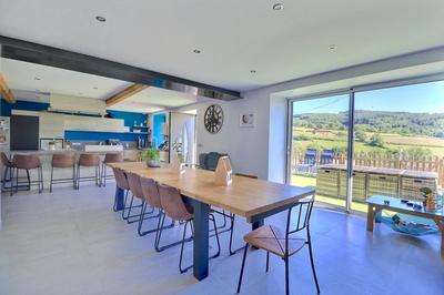 Maison - 192 m² - 7 pièces