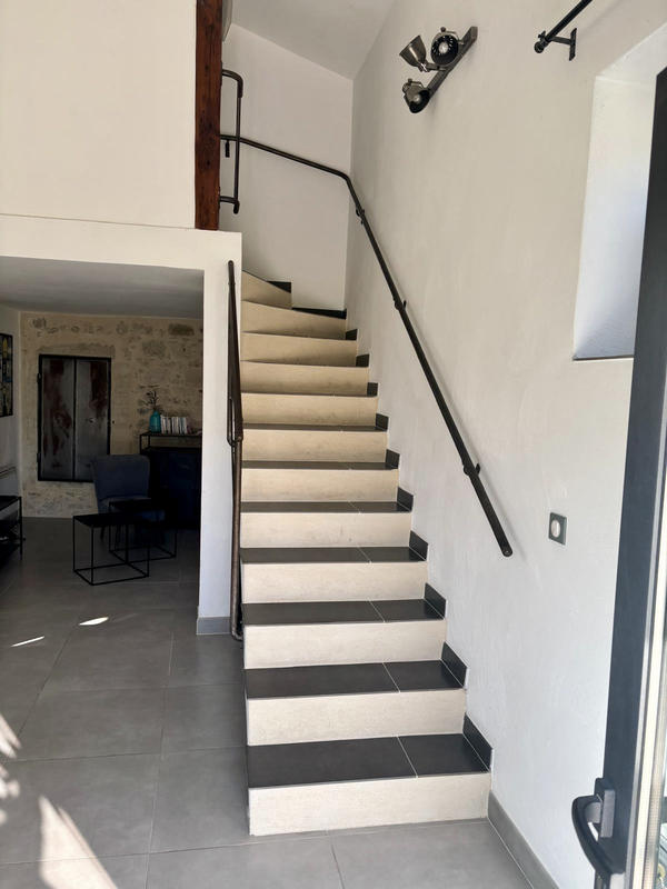 Mas - 200 m² - 8 pièces