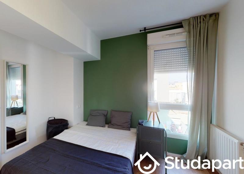 Chambre - 13 m² - 1 pièce