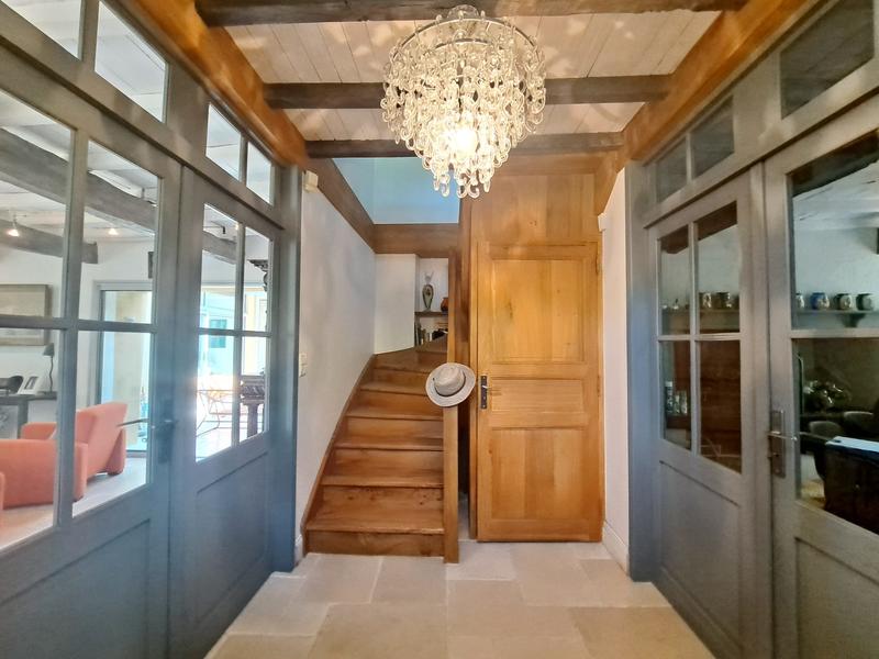 Maison - 362 m² - 9 pièces