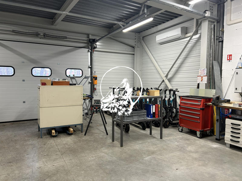 Local d'activités - 139 m²