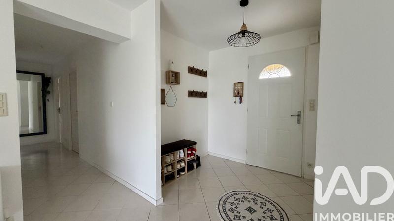 Maison - 99 m² - 4 pièces