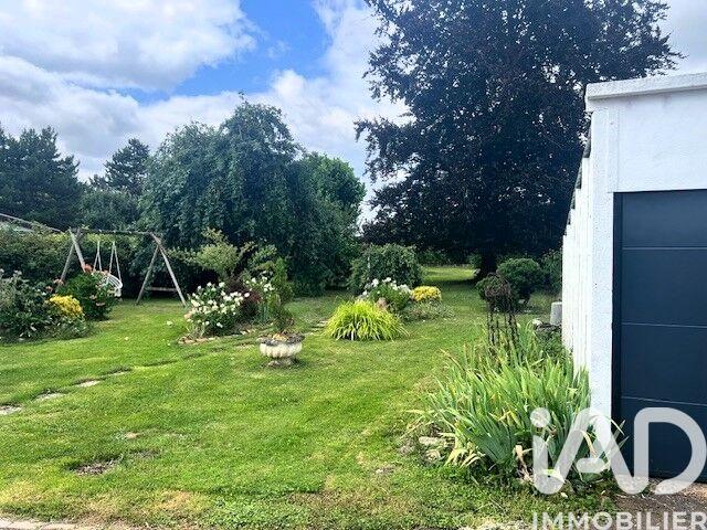 Maison - 243 m² - 8 pièces