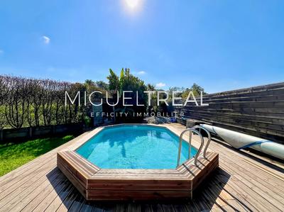 Maison - 155 m² - 5 pièces