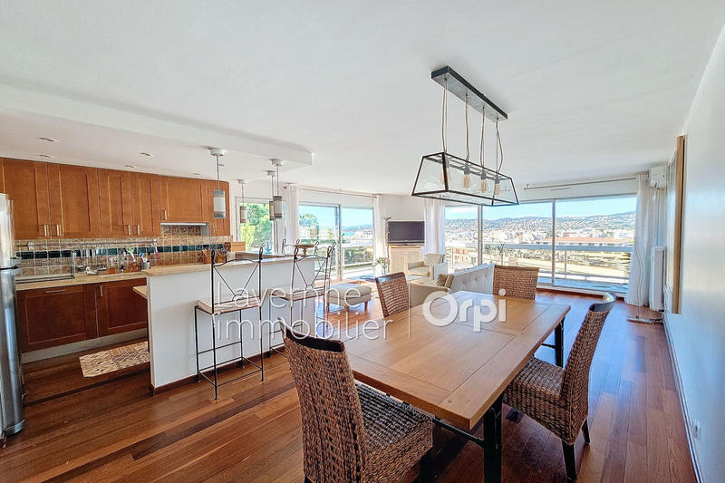 Appartement - 89 m² - 3 pièces