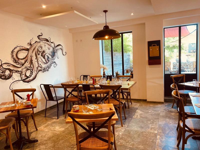 Local commercial - 400 m² - 5 pièces