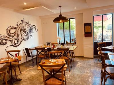 Local commercial - 400 m² - 5 pièces