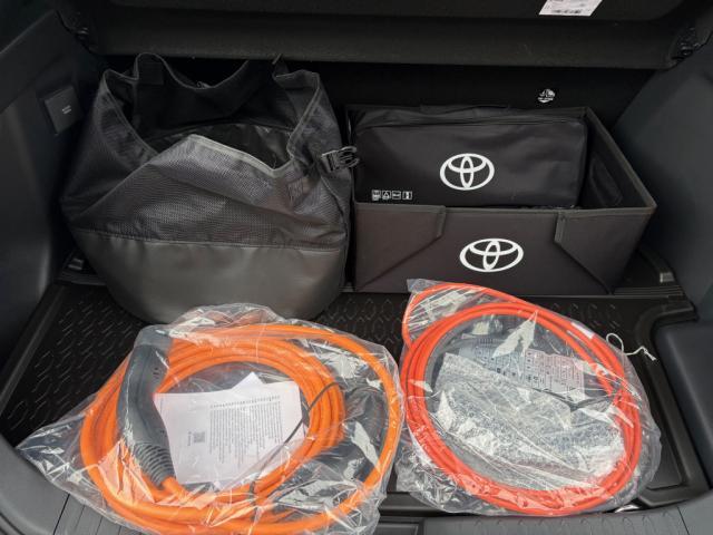 Toyota c-Hr Hybride Rechargeable 225 Design