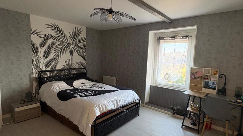 Maison - 159 m² - 7 pièces