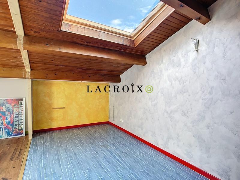 Maison - 93 m² - 5 pièces