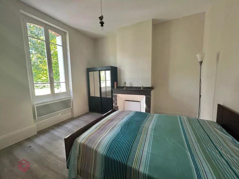 Maison - 180 m² - 6 pièces