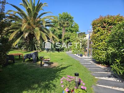 Villa - 262 m² - 9 pièces