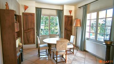 Maison - 179 m² - 9 pièces