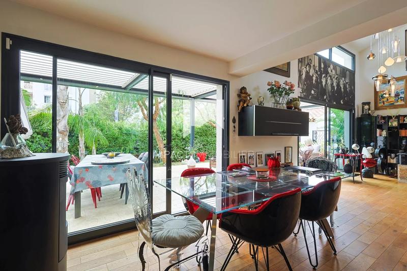 Maison - 140 m² - 5 pièces