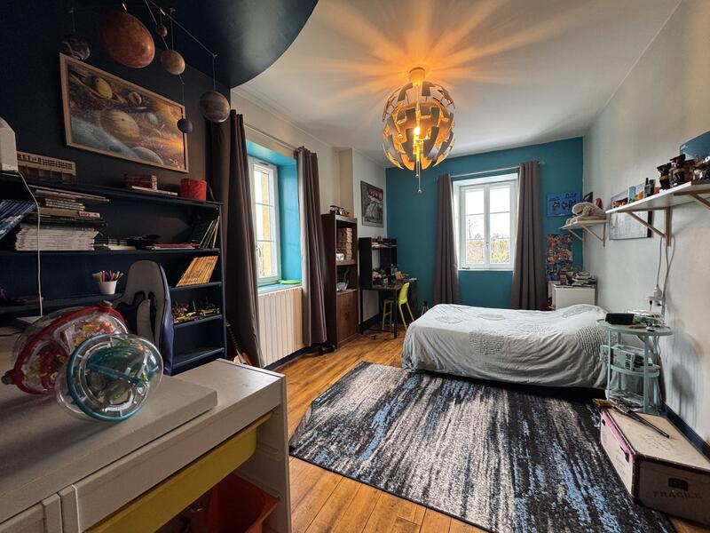 Maison ancienne - 295 m² - 8 pièces