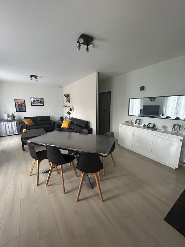 Maison - 150 m² - 9 pièces