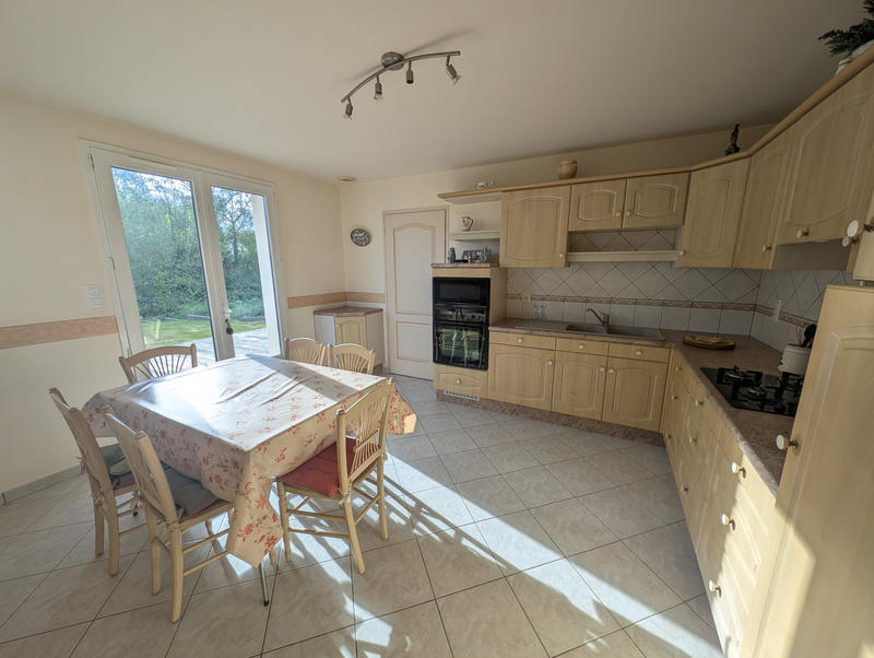 Maison - 102 m² - 4 pièces