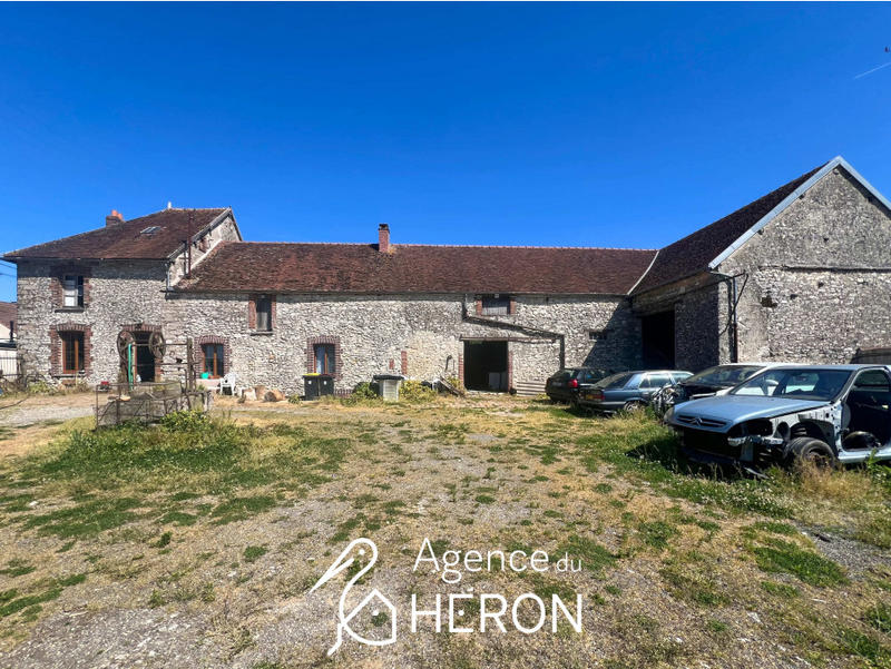 Maison - 216 m² - 7 pièces