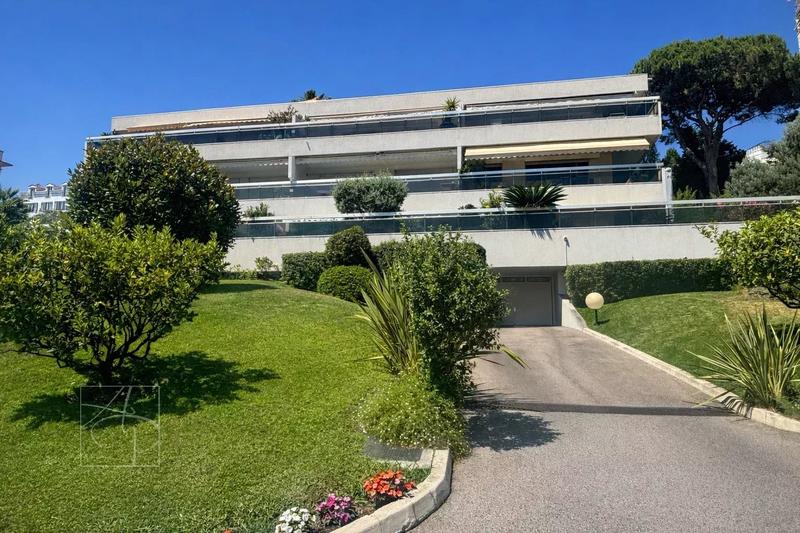 Appartement - 68 m² - 2 pièces