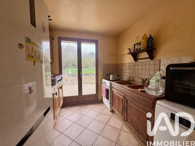 Maison - 88 m² - 4 pièces