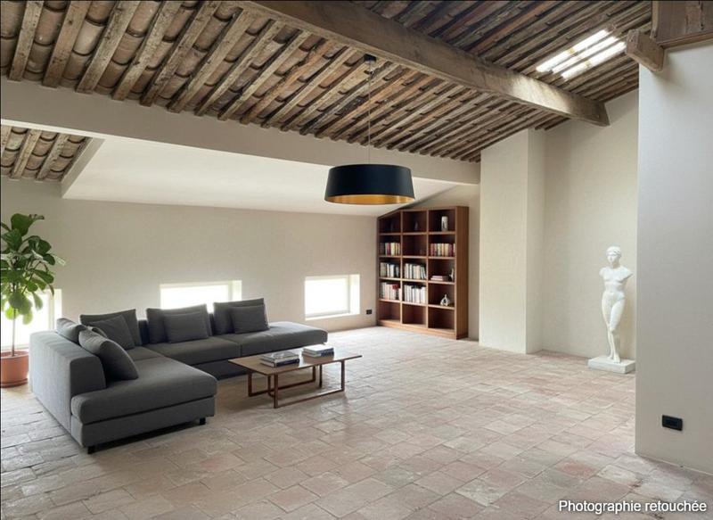 Appartement - 384 m² - 12 pièces