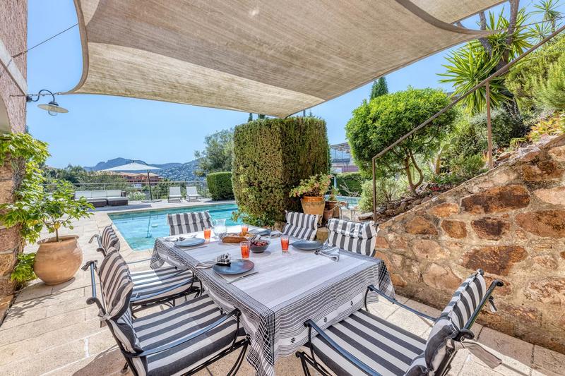 Maison - 195 m² - 6 pièces