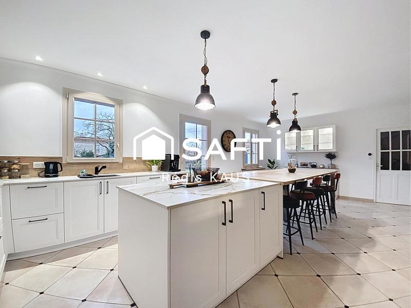 Maison - 160 m² - 6 pièces