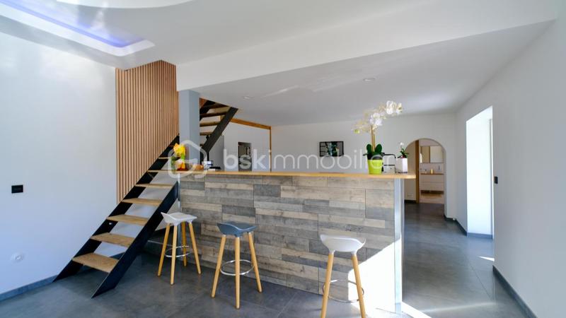 Villa - 175 m² - 4 pièces