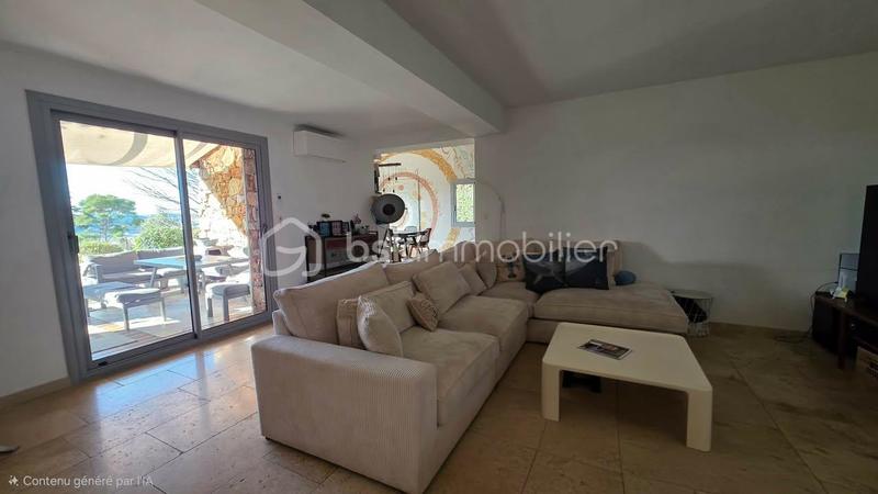 Maison en pierre - 180 m² - 6 pièces