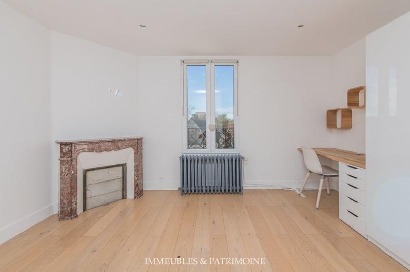 Maison - 194 m² - 6 pièces