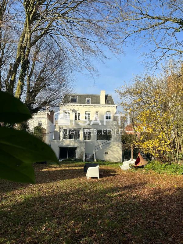 Maison de maîtres - 314 m² - 10 pièces