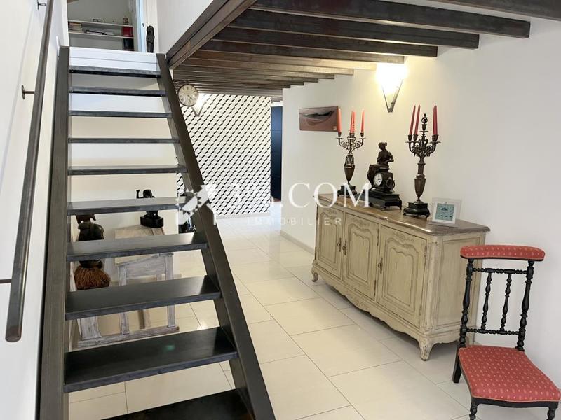 Maison - 194 m² - 6 pièces