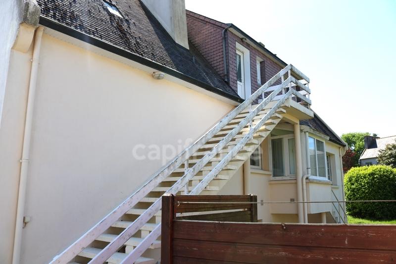 Maison - 205 m² - 8 pièces