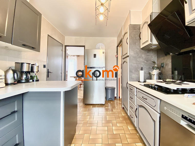 Maison - 95 m² - 5 pièces