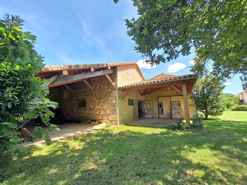 Maison - 285 m² - 6 pièces