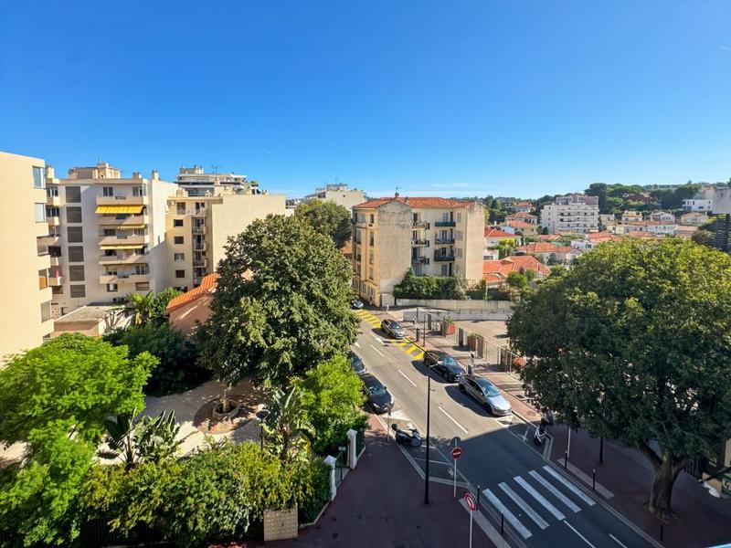 Appartement - 102 m² - 3 pièces